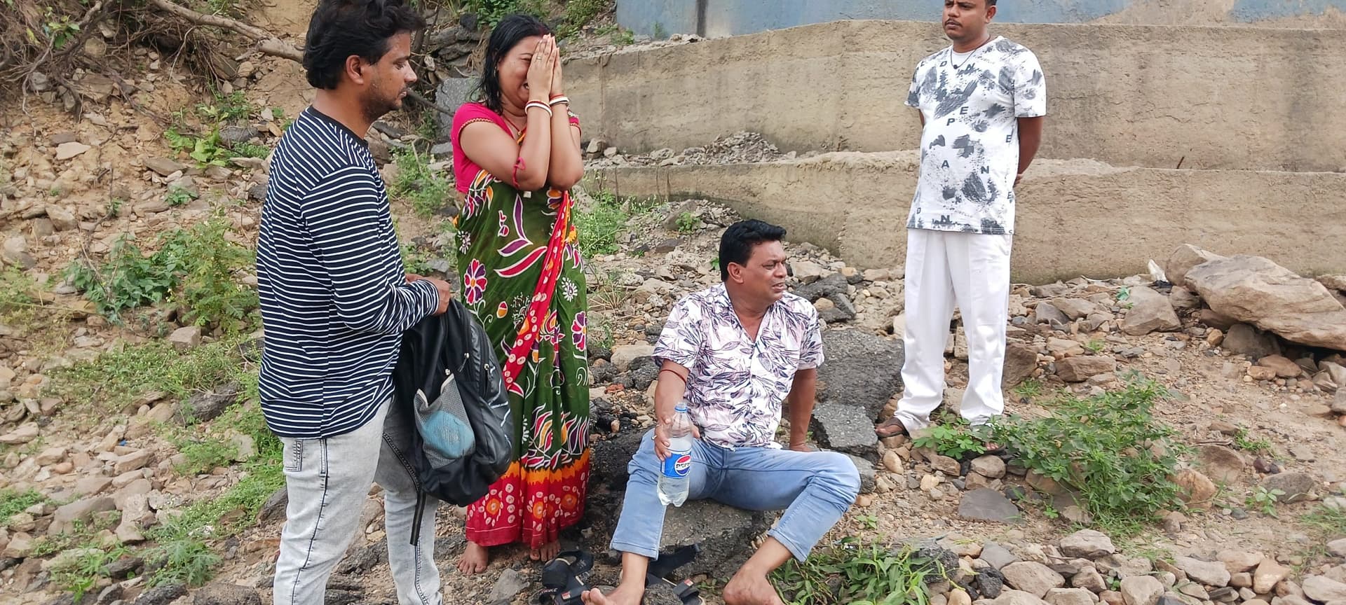 Dhanbad News: इकलौते बेटे का शव देख माता पिता बार-बार हो रहे थे बेहोश