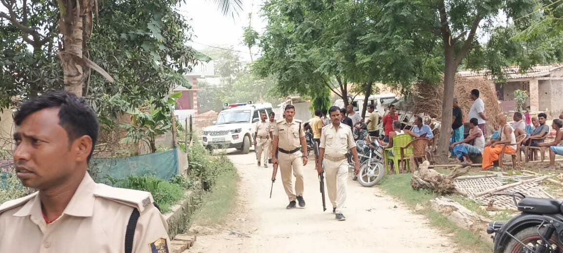 Motihari: ऑर्केस्ट्रा के दौरान रिवाल्वर लहराने से मना करने पर युवक को मारी गोली, मौत