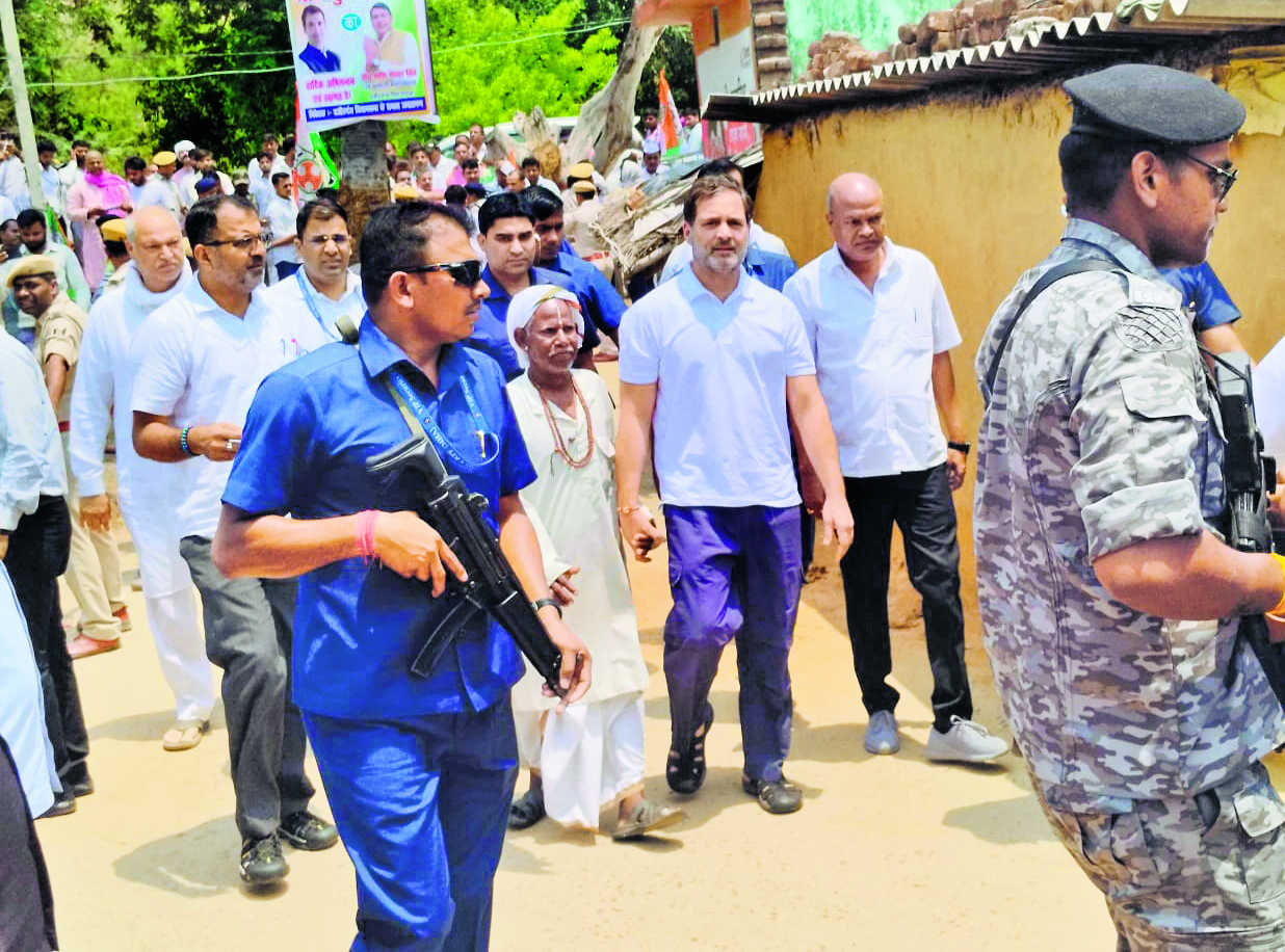 Gaya News : गेहलौर पहुंचे राहुल गांधी, बाबा दशरथ मांझी को दी श्रद्धांजलि