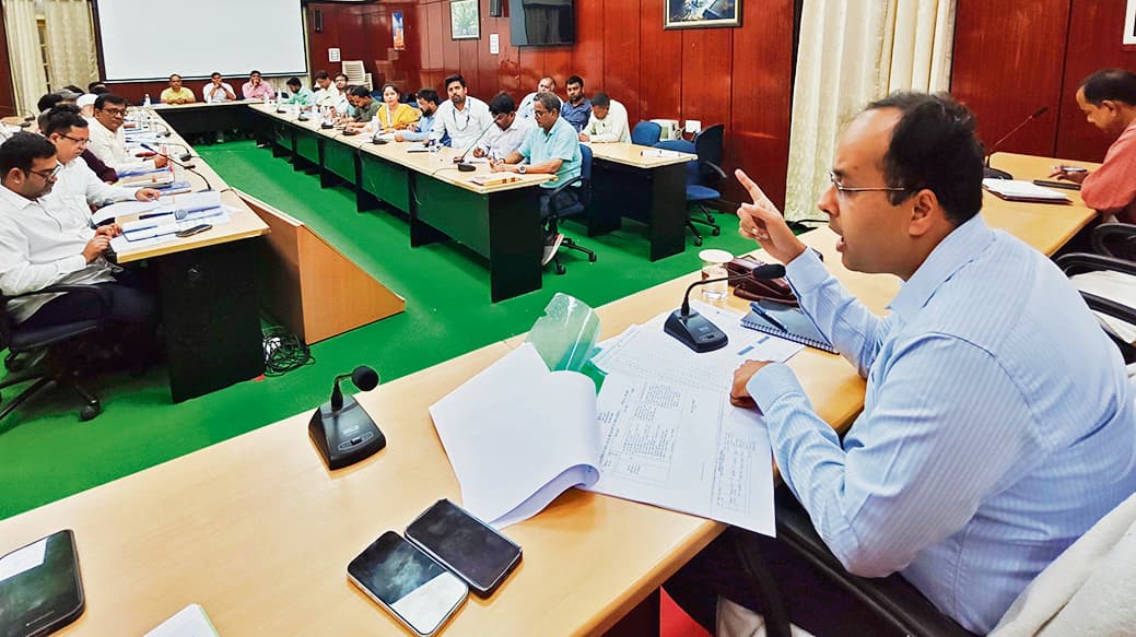 Gaya News : ग्रीनफील्ड एक्सप्रेस वे के लिए जमीन अधिग्रहण में गंभीरता बरतें