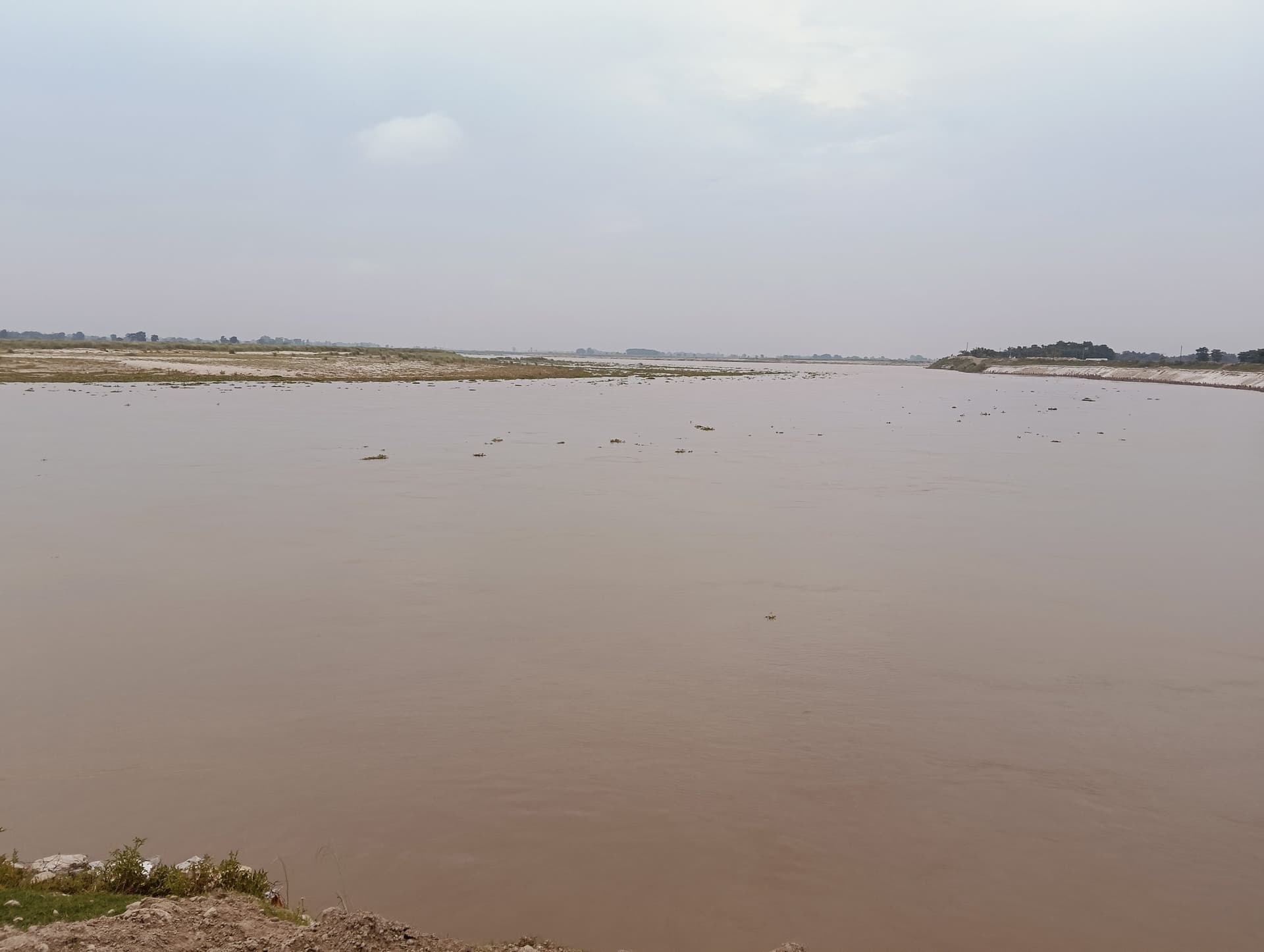 महानंदा का जलस्तर में हुई बढ़ोतरी