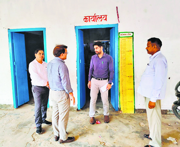 Gaya News : ज्यादा से ज्यादा मतदाताओं को सूची में जोड़ें : डीडीसी