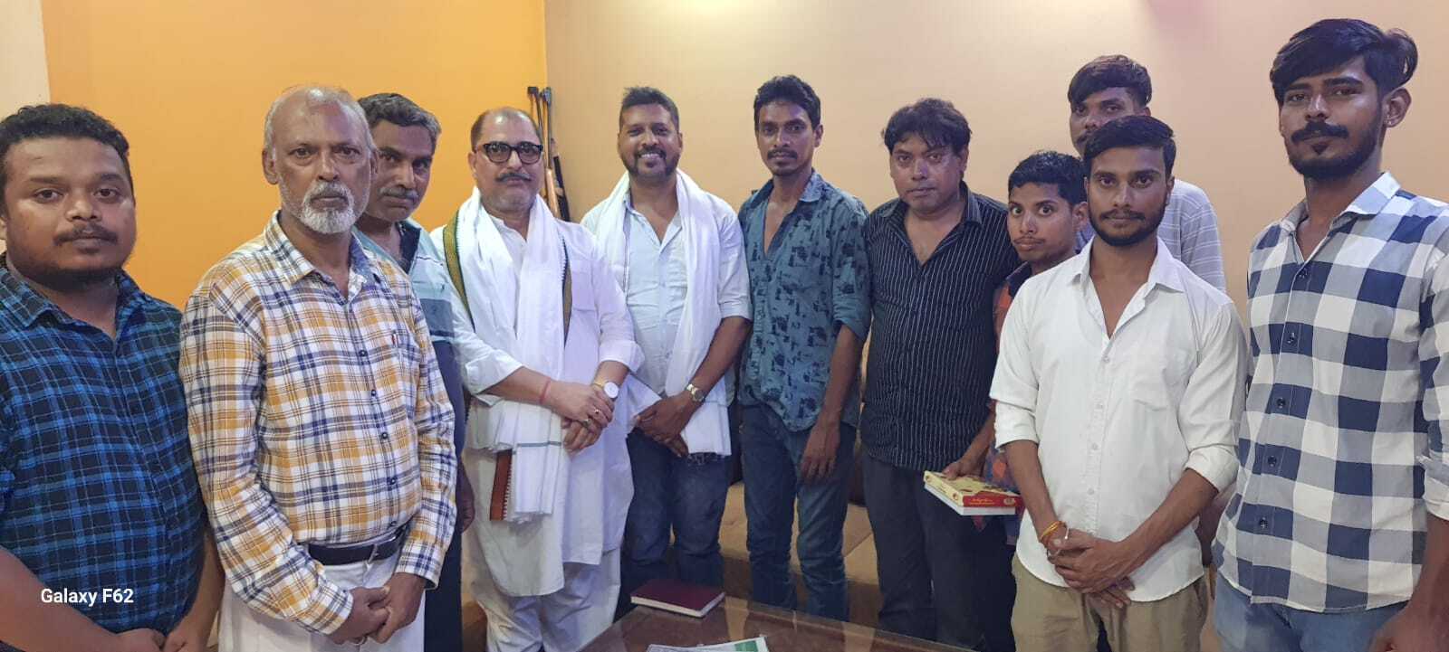 Jamshedpur News : सोनारी कांग्रेस प्रखंड अध्यक्ष ने की प्रदेश सचिव से मुलाकात