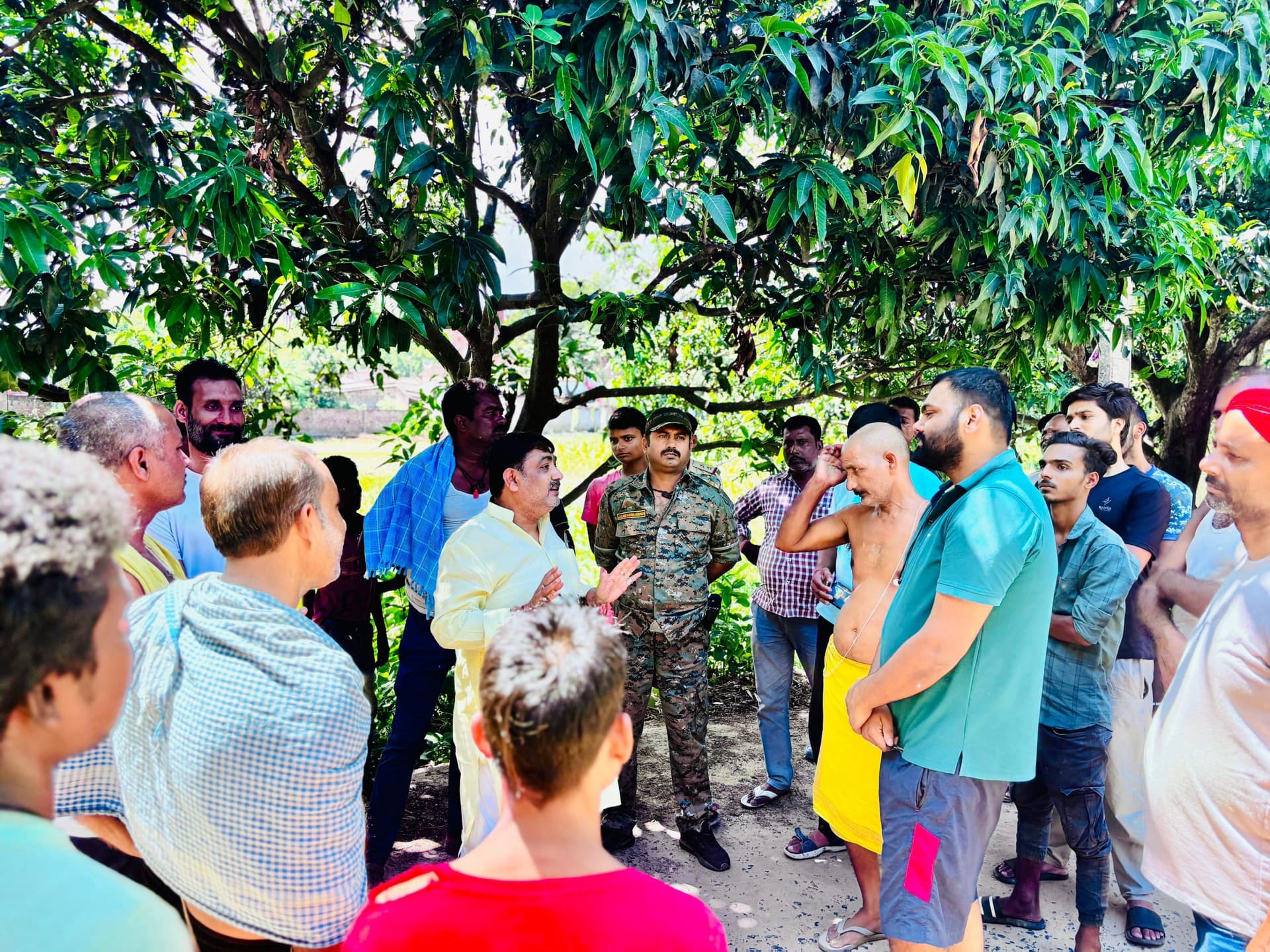 प्री फैब हेल्थ एंड वेलनेस सेंटर के निर्माण स्थल का विधायक ने किया निरीक्षण