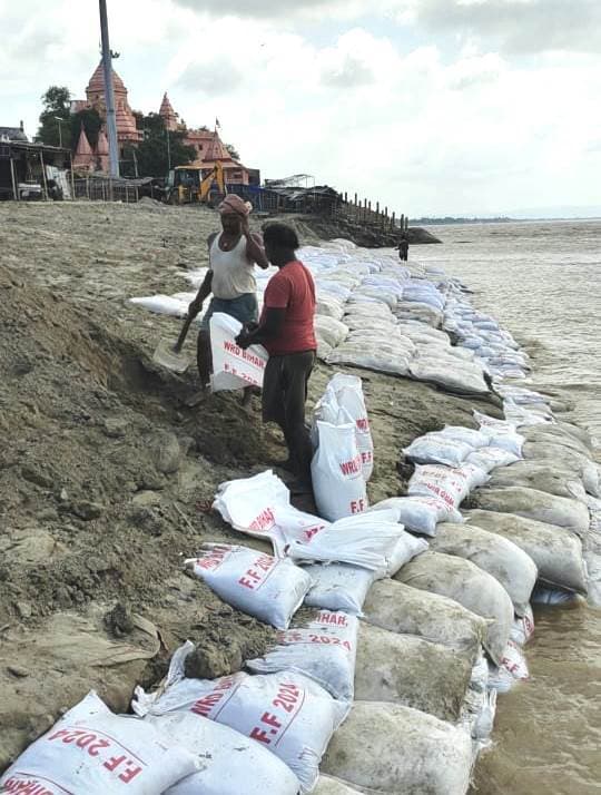 Bhagalpur news श्रावणी मेला में 365 मीटर लंबा घाट का हो रहा निर्माण