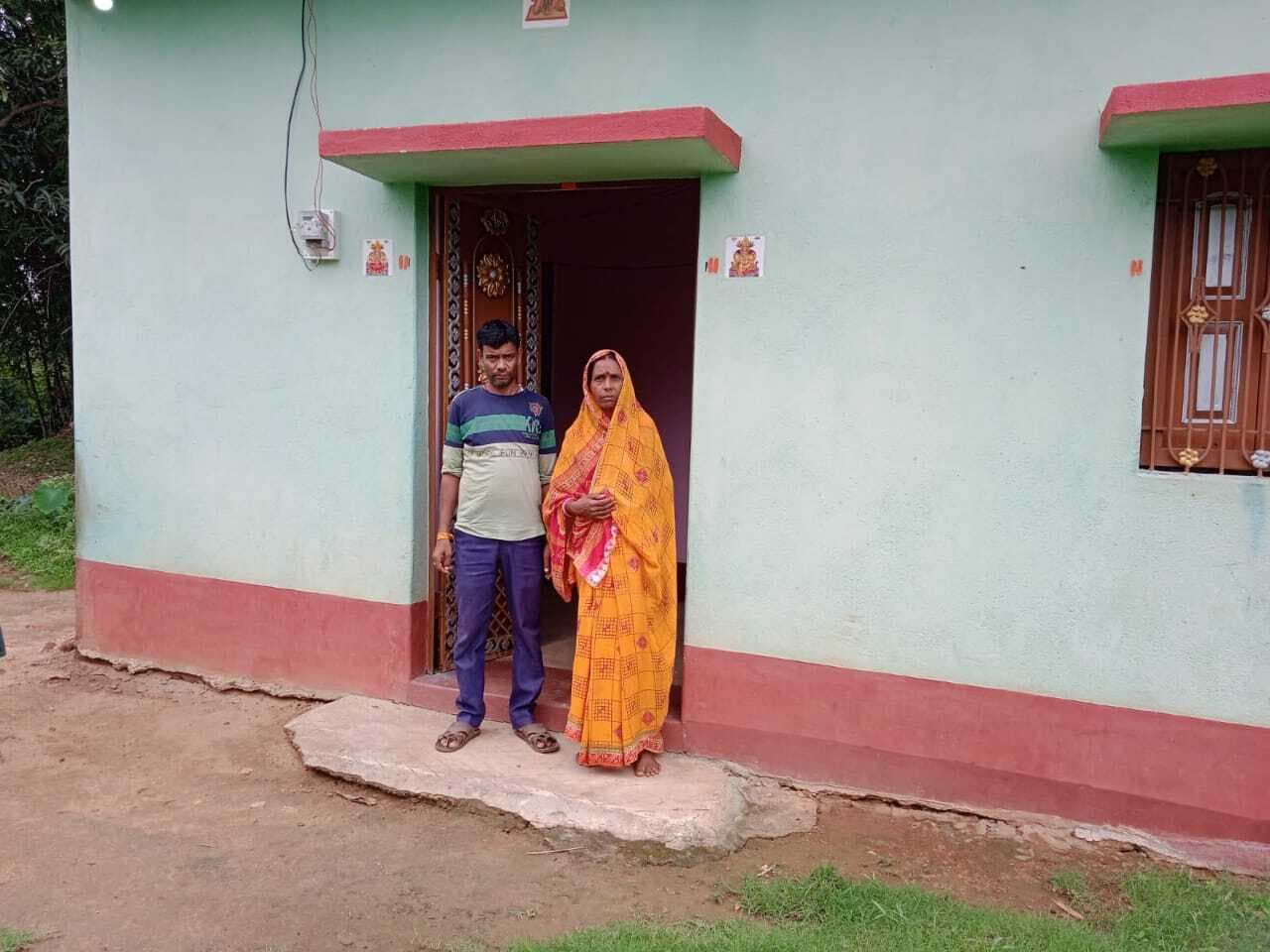 दो घरों में सेंधमारी कर जेवर, नकदी समेत हजारों के सामान की चोरी