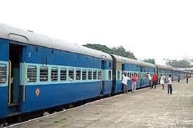 38 सौ करोड़ रुपये की लागत से निर्मित पुल पर एक ट्रेन का हो रहा परिचालन