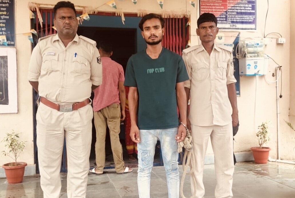 लूटकांड का फरार अभियुक्त मेराज अली गिरफ्तार, पूछताछ में हुए कई खुलासे