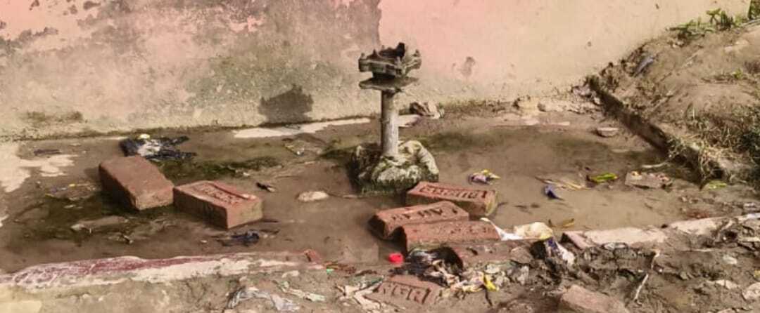 Madhubani : विद्यालय में लगे चापाकल की चोरी, शिक्षक व छात्र परेशान