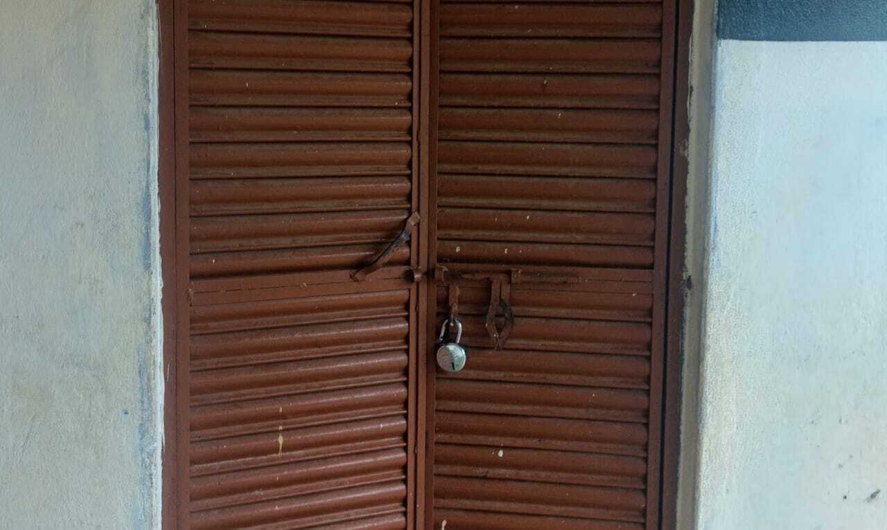 सारवां में स्कूल का ताला तोड़कर हजारों की चोरी