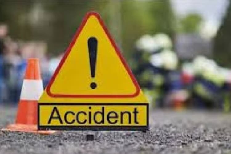 Bihar News: पुल की रेलिंग से टकराई बाइक, ससुराल से लौट रहे व्यक्ति की मौत