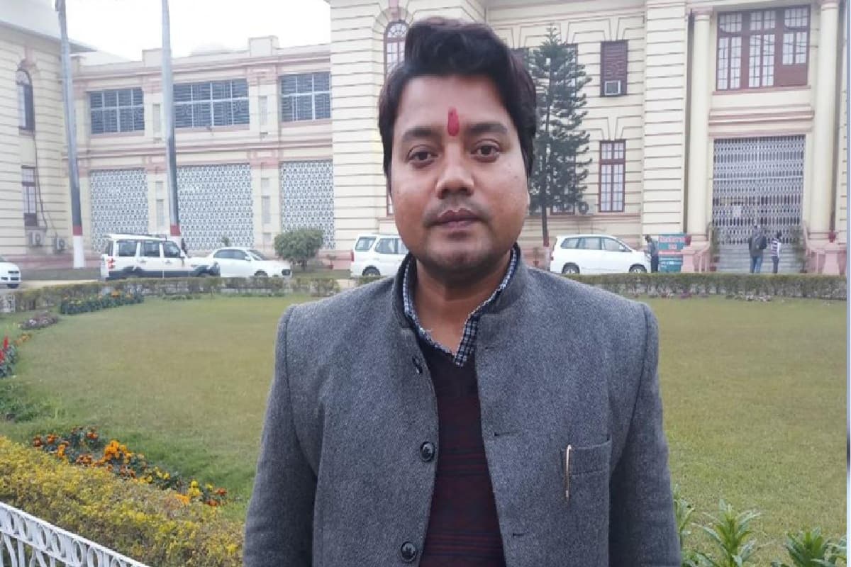 Sitamarhi News: बथनाहा में बन रही नई सड़कों का शिलान्यास करने पहुंचे विधायक, बोले- लोगों को होगी सहूलियत