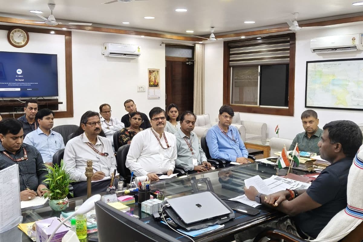 Eastern Zonal Council Meeting: रांची में पूर्वी क्षेत्रीय परिषद् की अहम बैठक की तैयारियां शुरू, DC ने अफसरों को दिए निर्देश