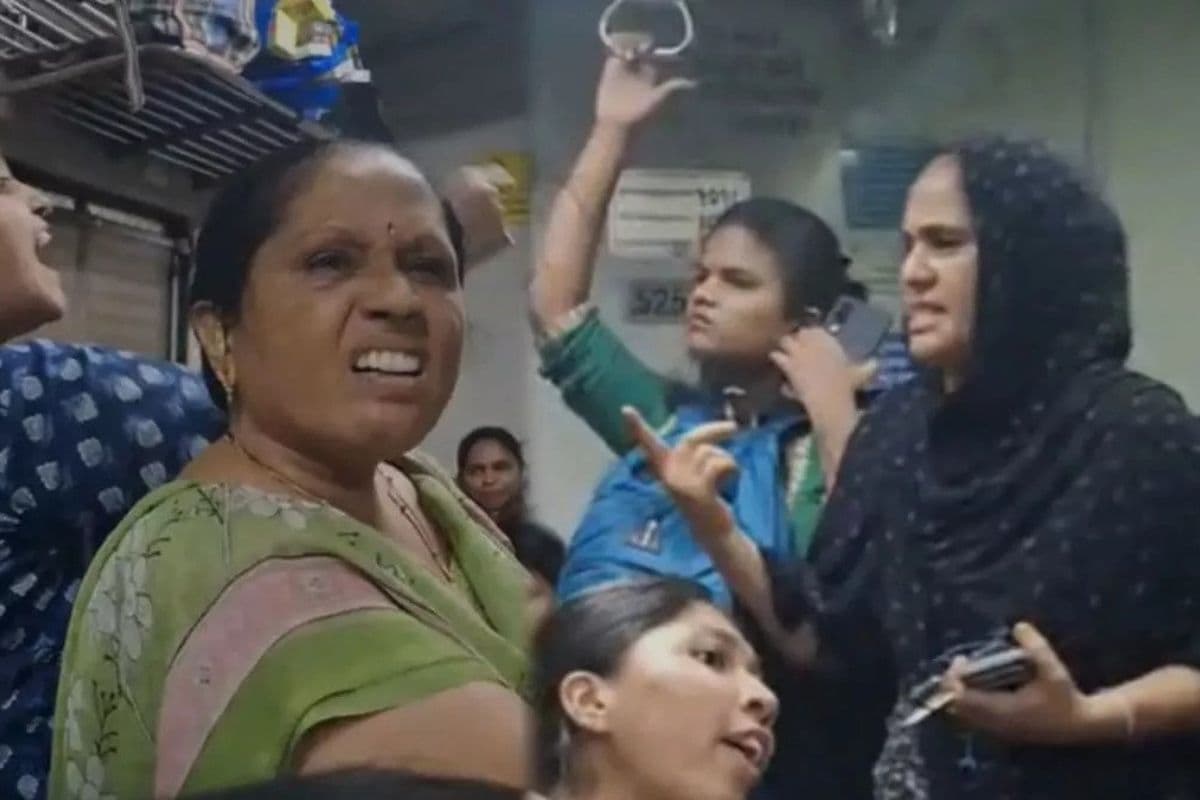 'मराठी बोलो, नहीं तो निकल जाओ...' मुम्बई की फुटपाथ से लेकर लोकल ट्रेन तक पहुंचा भाषाई विवाद, देखें वीडियो