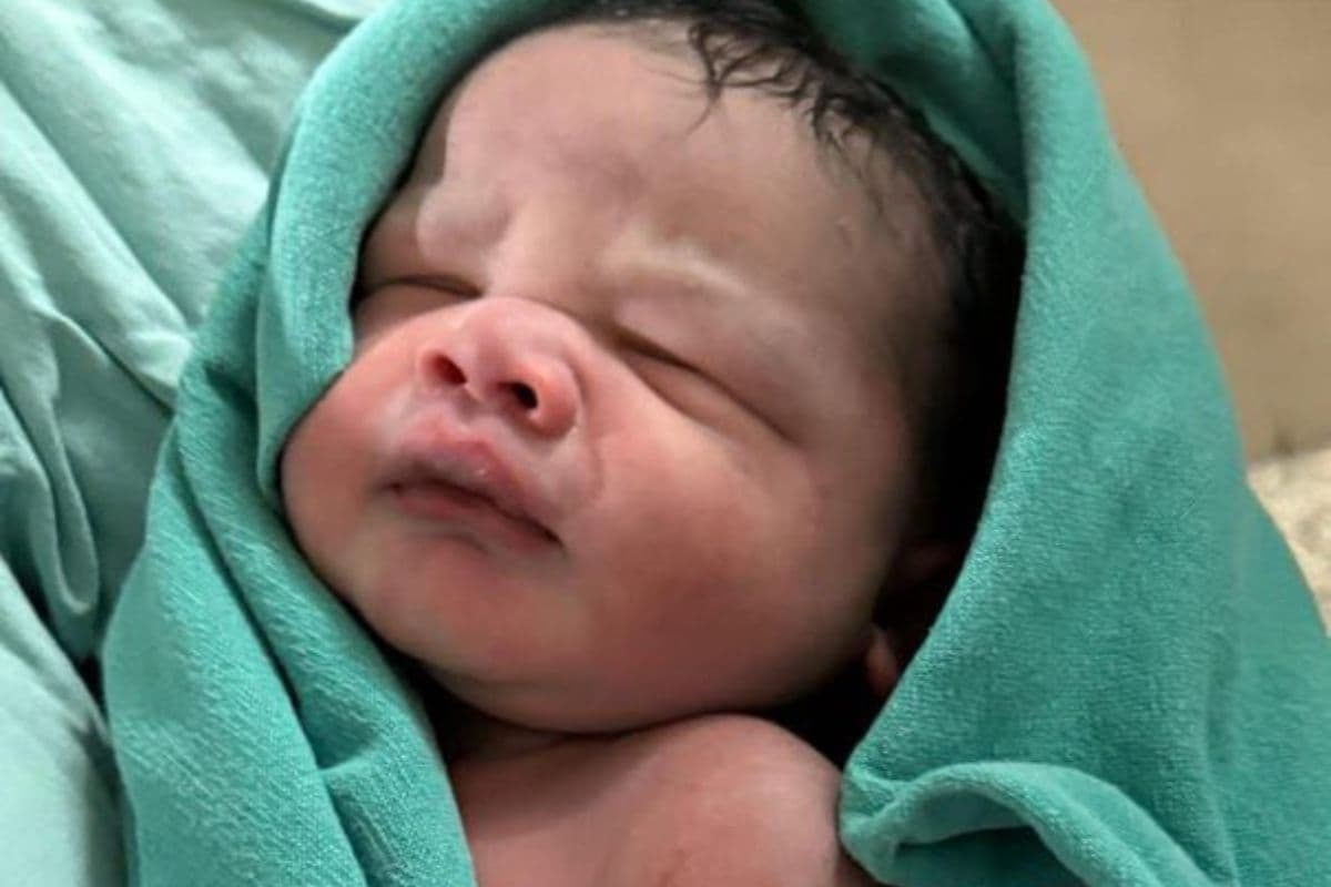 झामुमो विधायक के घर गूंजी किलकारियां, दादा बनने की खुशी सोशल मीडिया पर की साझा