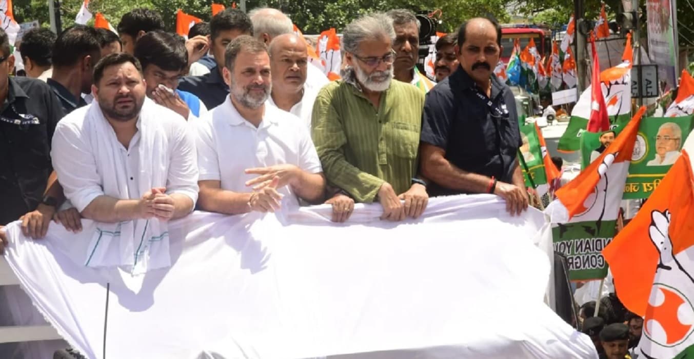 Bihar Bandh: ‘पहले नाम हटाए जाएंगे फिर आपकी पेंशन-राशन छीना जाएगा…’, ‘बिहार बंद’ के दौरान दिखा तेजस्वी यादव का गुस्सा