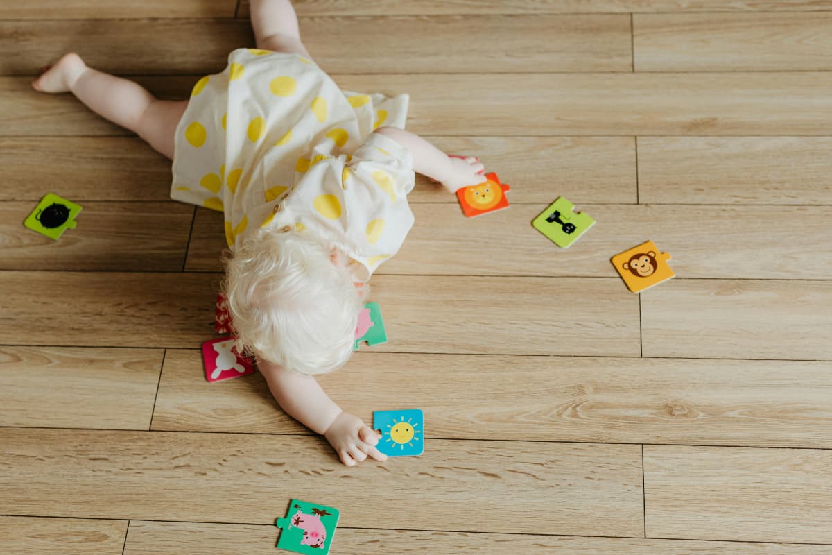 Baby Names: अपनी बेटी के लिए इस लिस्ट से चुनें एक बेहद ही गहरे अर्थ वाला खूबसूरत नाम