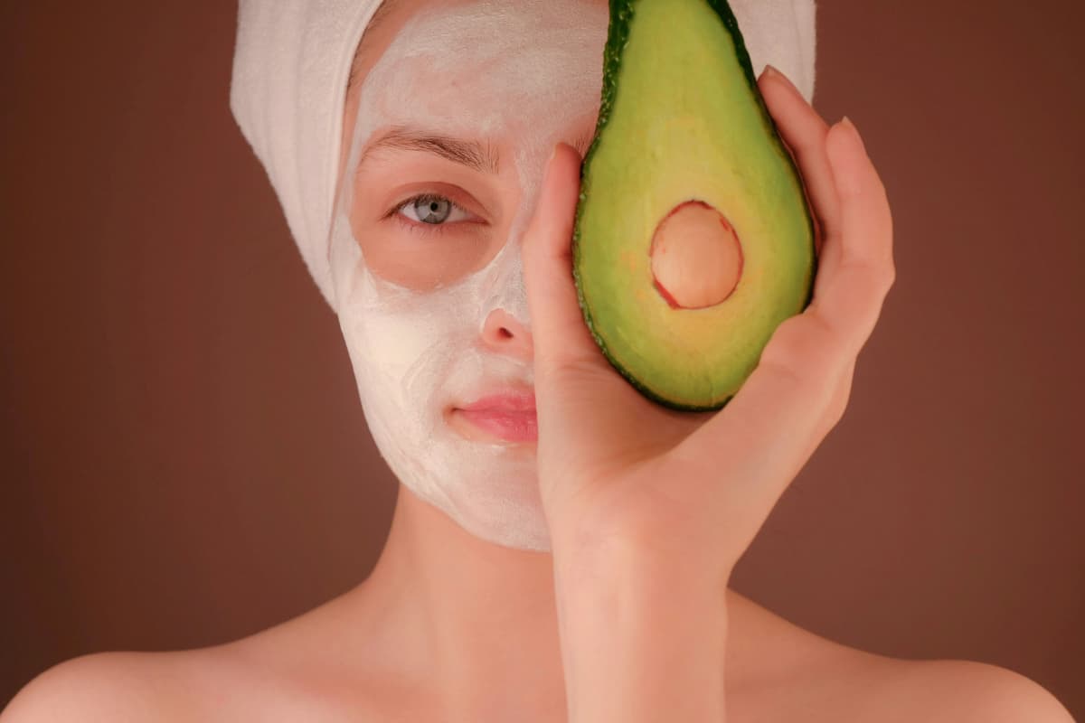 Beauty Tips: क्लीन एंड क्लियर स्किन के लिए नहीं पड़ेगी महंगे प्रोडक्ट्स की जरूरत, आपके पैसों की बचत करेंगे ये सुपरफूड्स