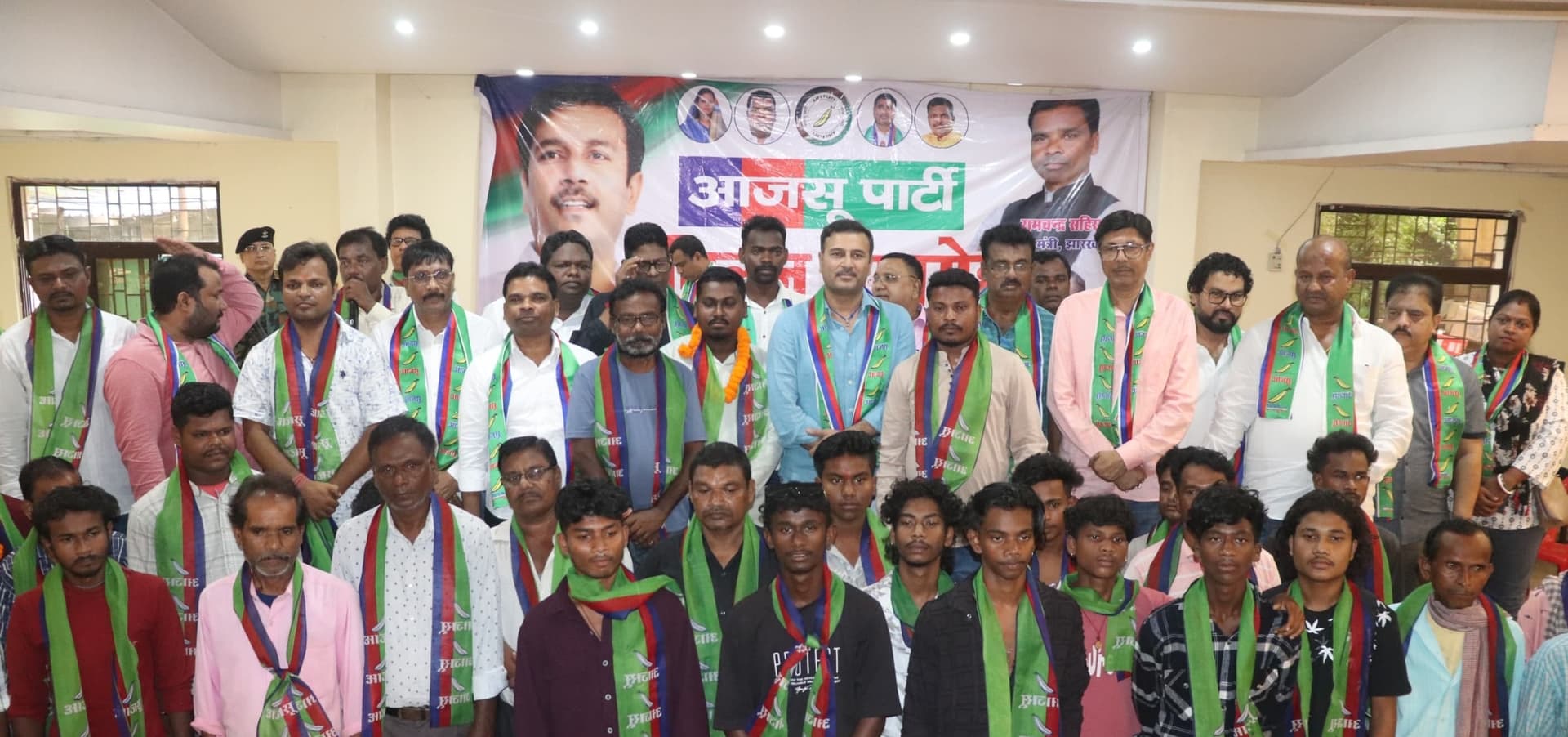 East Singhbhum News : शहीदों को सम्मान नहीं, आंदोलनकारियों पर लाठियां बरसा रही सरकार : सुदेश महतो