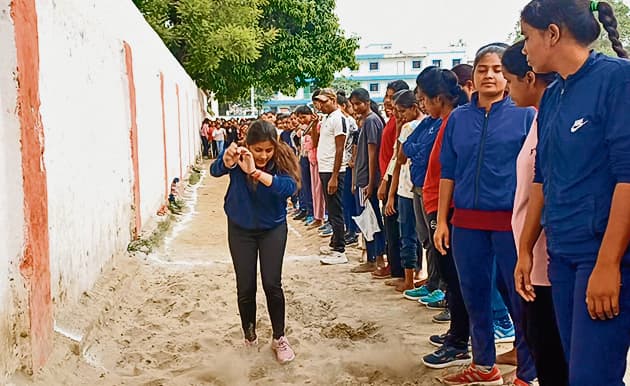 Gopalganj News : होमगार्ड में बहाली के लिए आज से मैदान में उतरेंगी महिला अभ्यर्थी