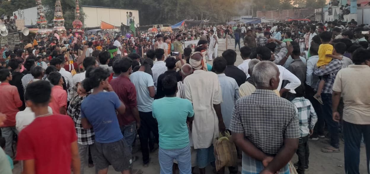 बड़हरा कोठी में सौहार्द के माहौल में शांतिपूर्ण मुहर्रम संपन्न
