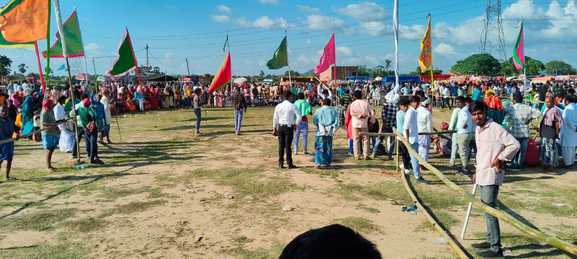 मुहर्रम पर करबला मैदान में दिखा जुलूस का जोश, अखाड़े में हुए आकर्षक करतब