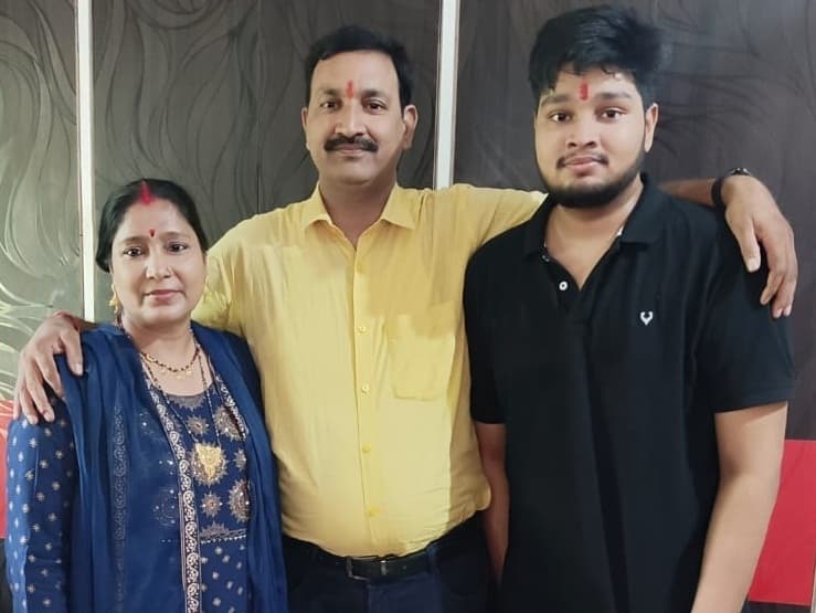 पिता की सीख व खुद पर यकीन पर सबसे कम उम्र का सीए बना पूर्णिया का बेटा