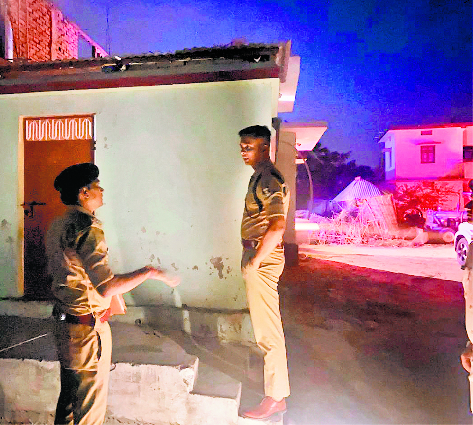 Gopalganj News : ज्योति हत्याकांड में जांच के लिए पकड़ी पहुंचे एसपी, मुखिया के परिजनों को गिरफ्तार करने का आदेश