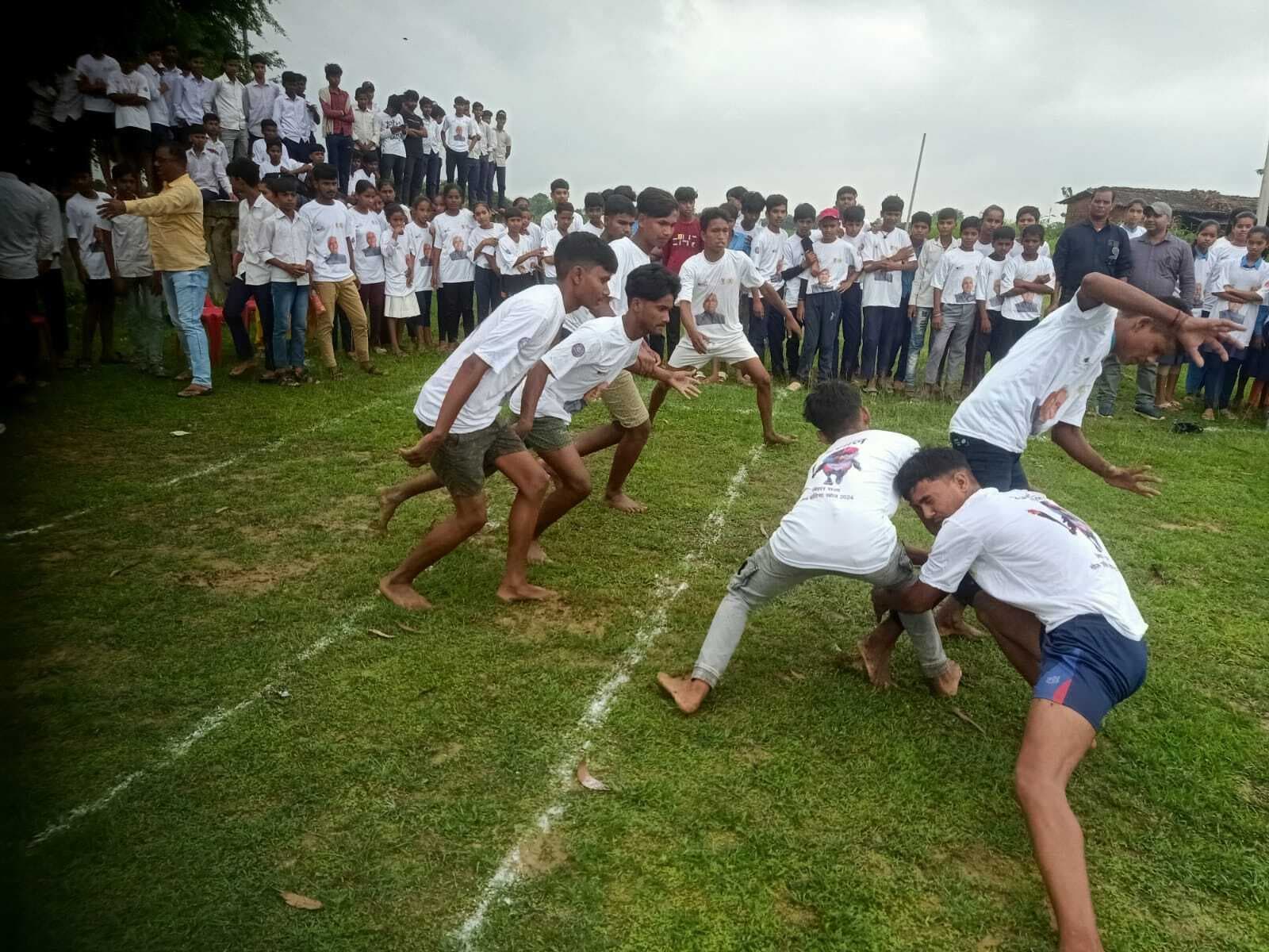 लंबी कूद में छोटू, निर्भय, खुशी व सुमन ने मारी बाजी