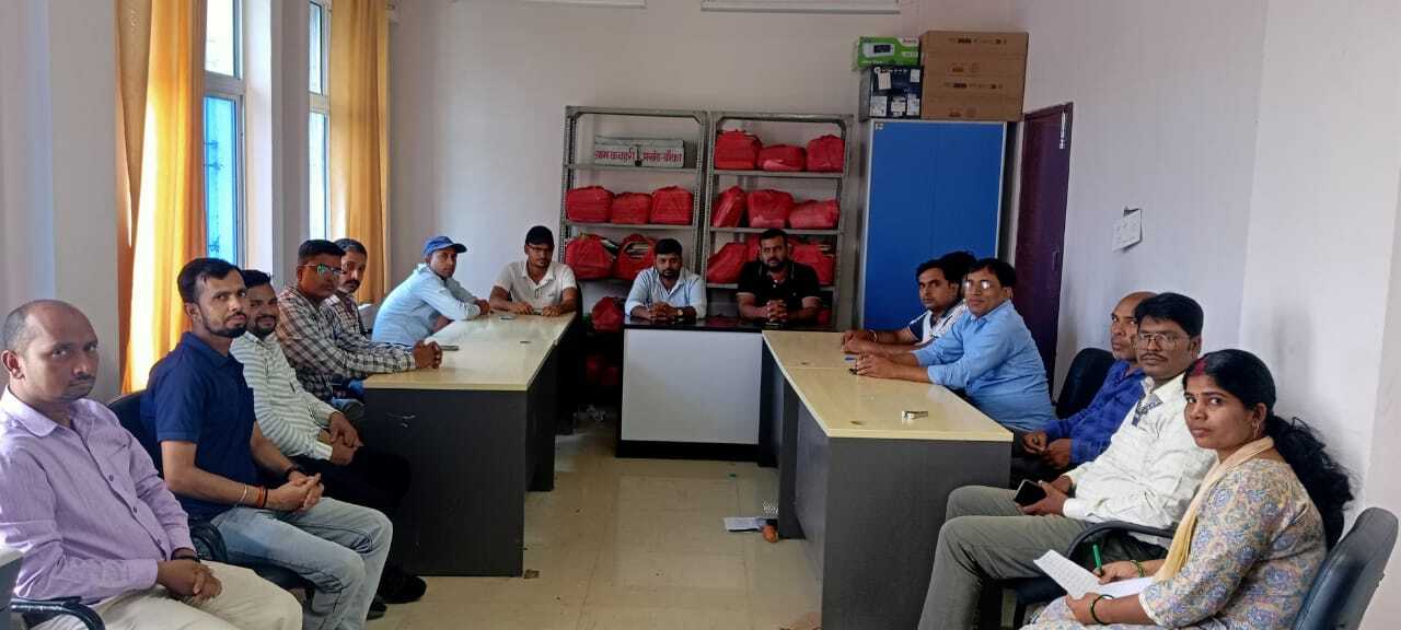 17 से हड़ताल पर रहेंगे सैकड़ों डाटा इंट्री ऑपरेटर, 15 तक अल्टीमेटम