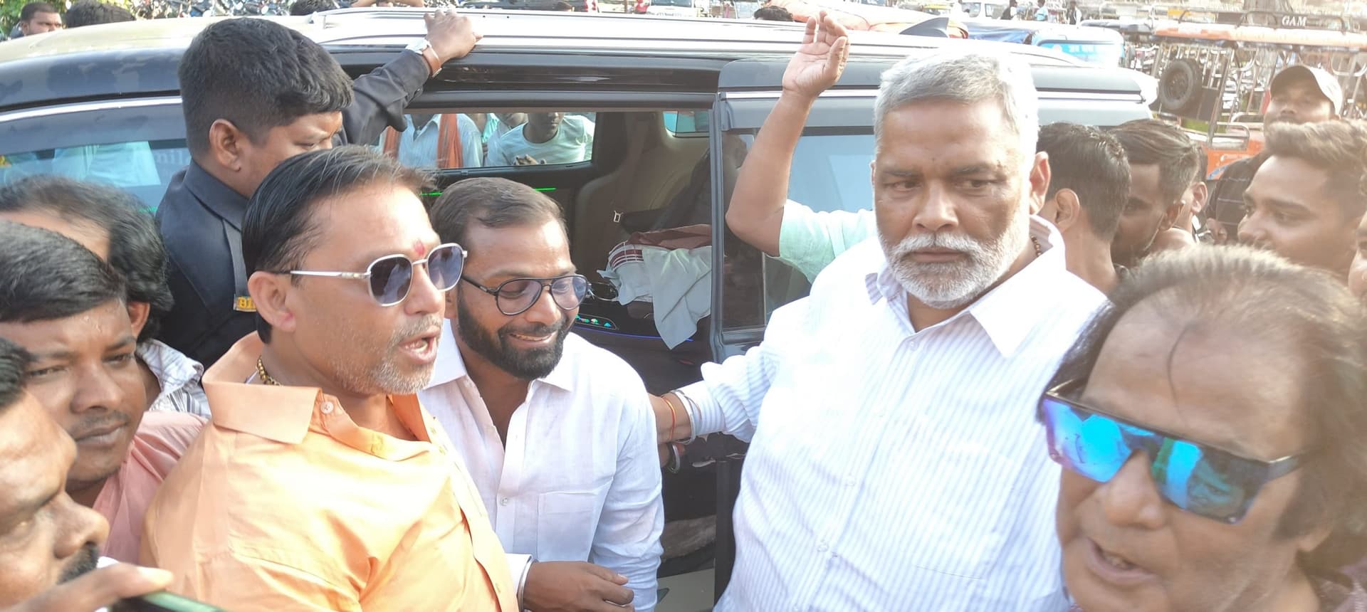 पूर्णिया सांसद पप्पू यादव पहुंचे झाझा, समर्थकों ने किया स्वागत