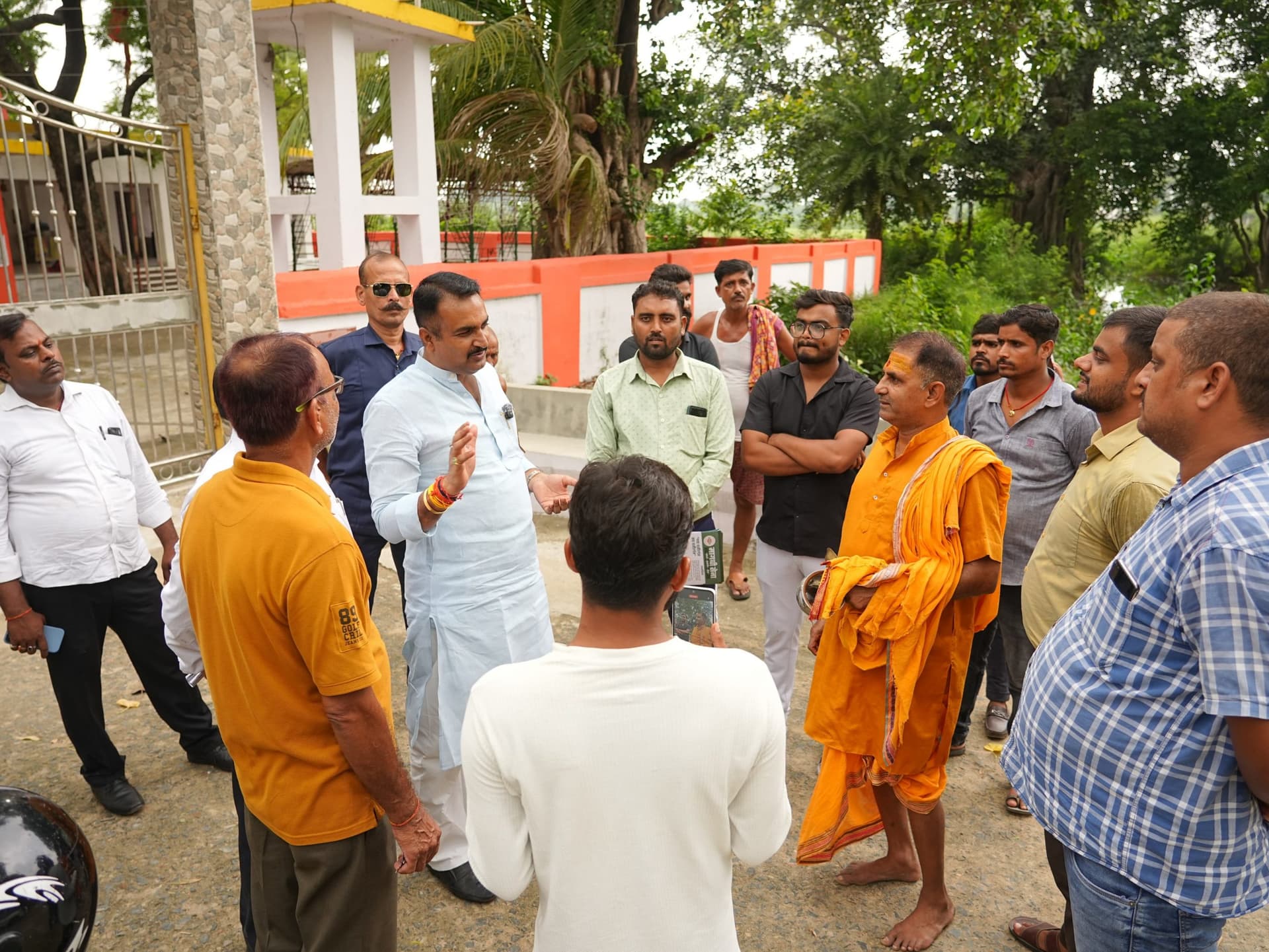 Wazirganj Vidhan Sabha: वजीरगंज में चर्चा-परिचर्चा यात्रा, ग्रामीण समस्याओं पर जोर