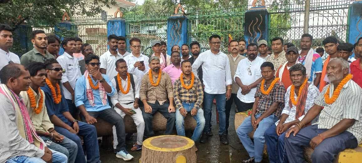 Chaibasa News : मनीष कालुंडिया व अर्जुन मालवा जेएलकेएम में शामिल
