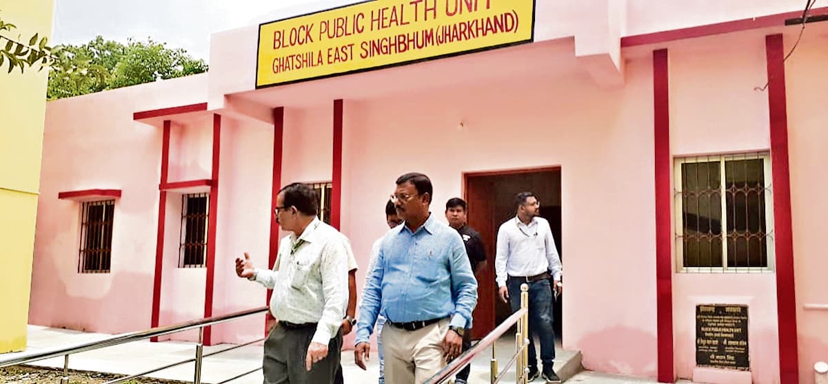 East Singhbhum News : घाटशिला ट्रॉमा सेंटर में स्टाफ की कमी पर मंत्री ने मांगी रिपोर्ट, सिविल सर्जन बोले-पूरे जिले में डॉक्टरों को कमी है