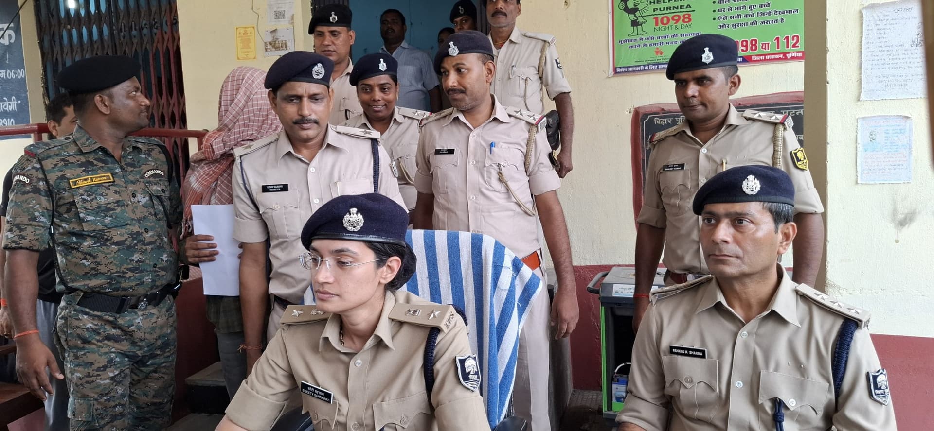 कारतूस की हेराफेरी के आरोप में गन हाउस का संचालक गिरफ्तार