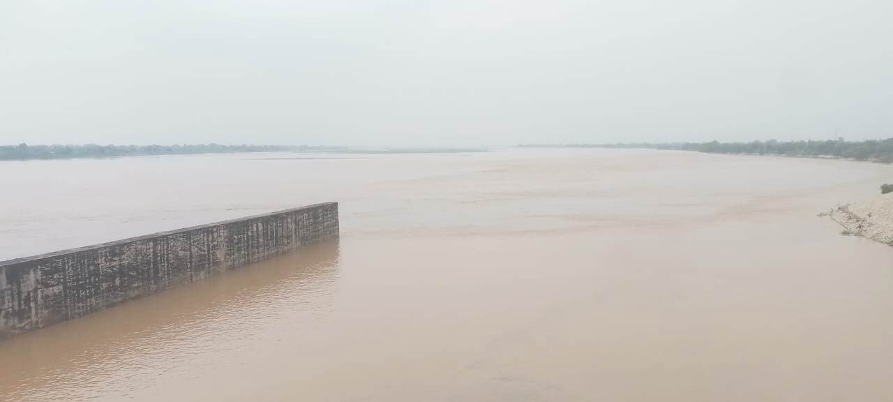 कोयल नदी के उफान में आयी कमी, आज से नहर का संचालन होगा शुरू