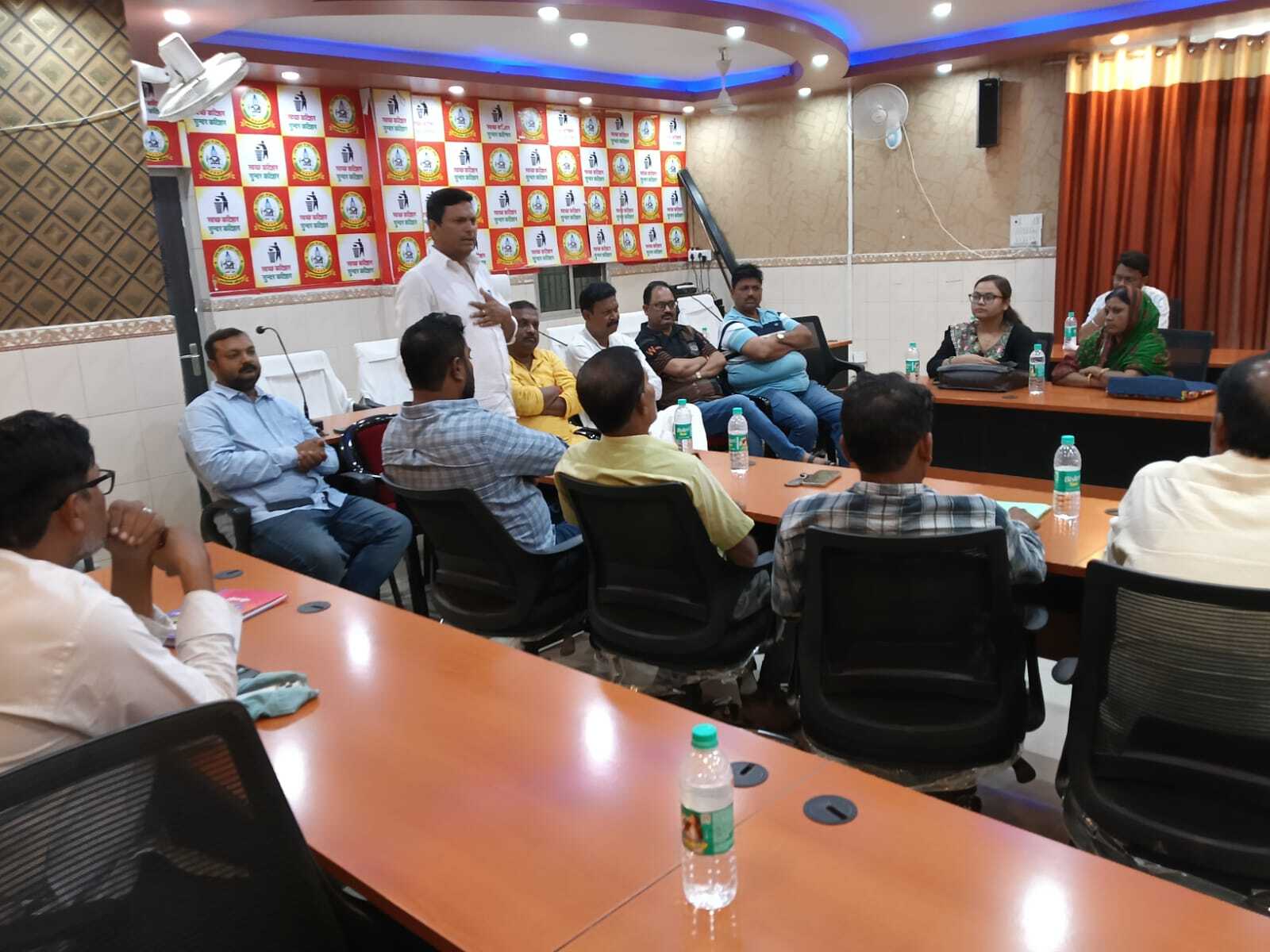 पार्षद संघ की विशेष बैठक में 33 बिन्दुओं पर किया गया विचार विमर्श