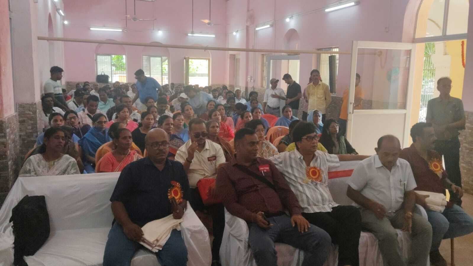 ईस्टर्न रेलवे मेंस यूनियन ने किया संगठन विस्तार, यूथ व महिला कमेटी बनीं ईस्टर्न रेलवे मेंस यूनियन ने किया संगठन विस्तार, यूथ व महिला कमेटी बनीं