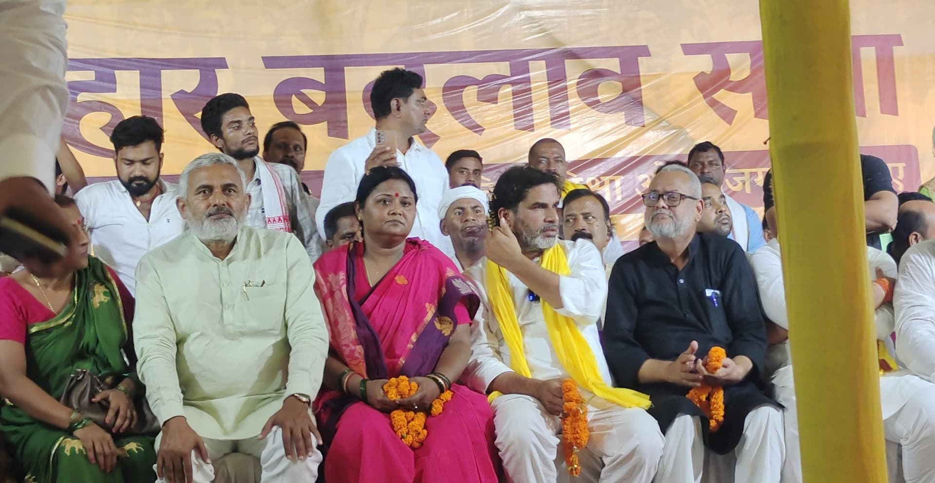 हम पीठ से बोरा हटाकर, बस्ता देने आये हैं : प्रशांत किशोर