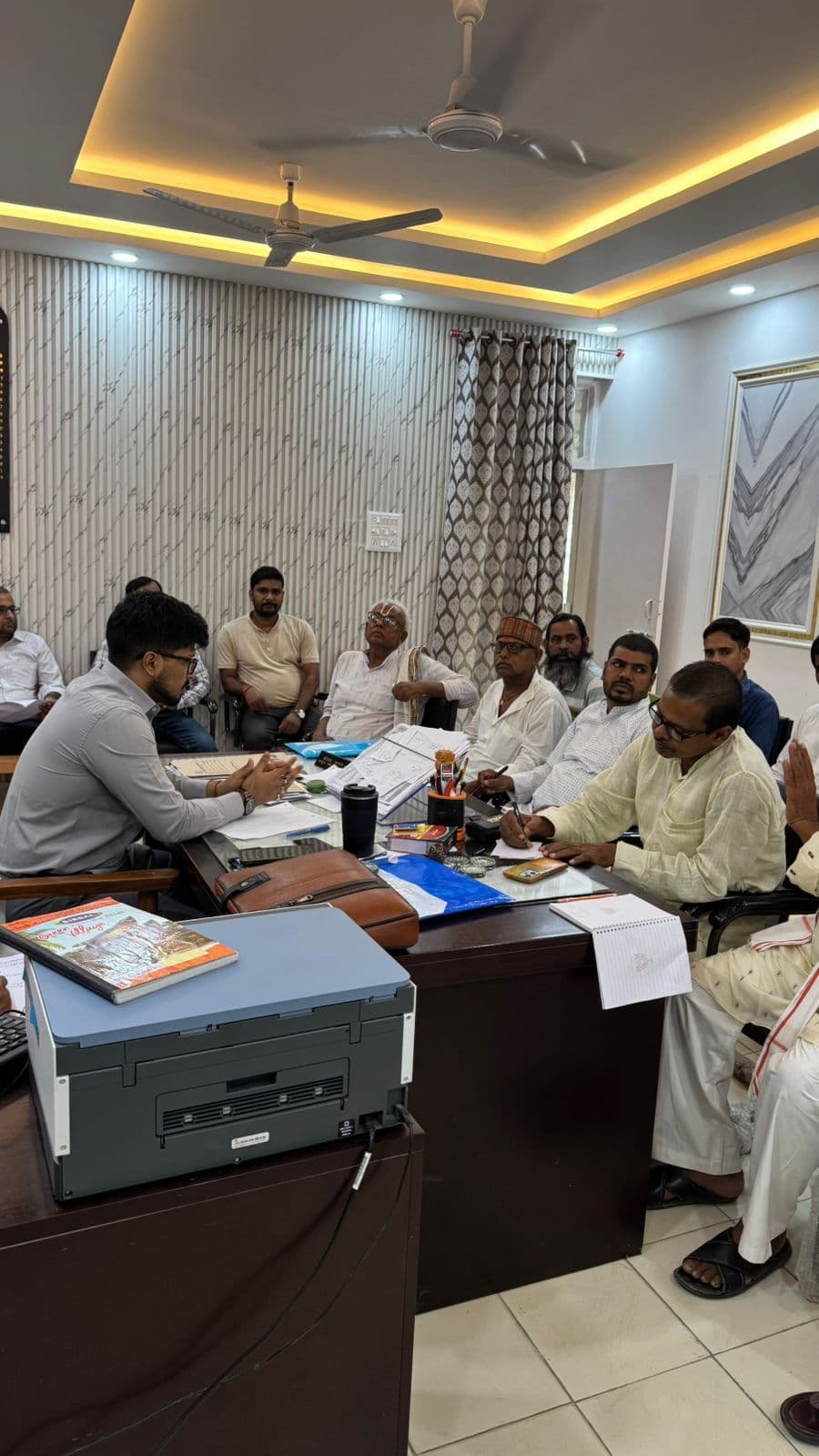 गैस सब्सिडी से लेकर राशन वितरण तक कई मुद्दों पर चर्चा