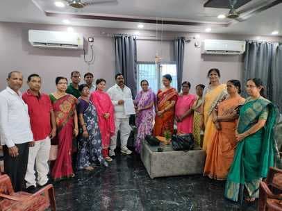 महिला महाविद्यालय को अंगीभूत कराने की मांग को लेकर श्रम मंत्री से की मुलाकात