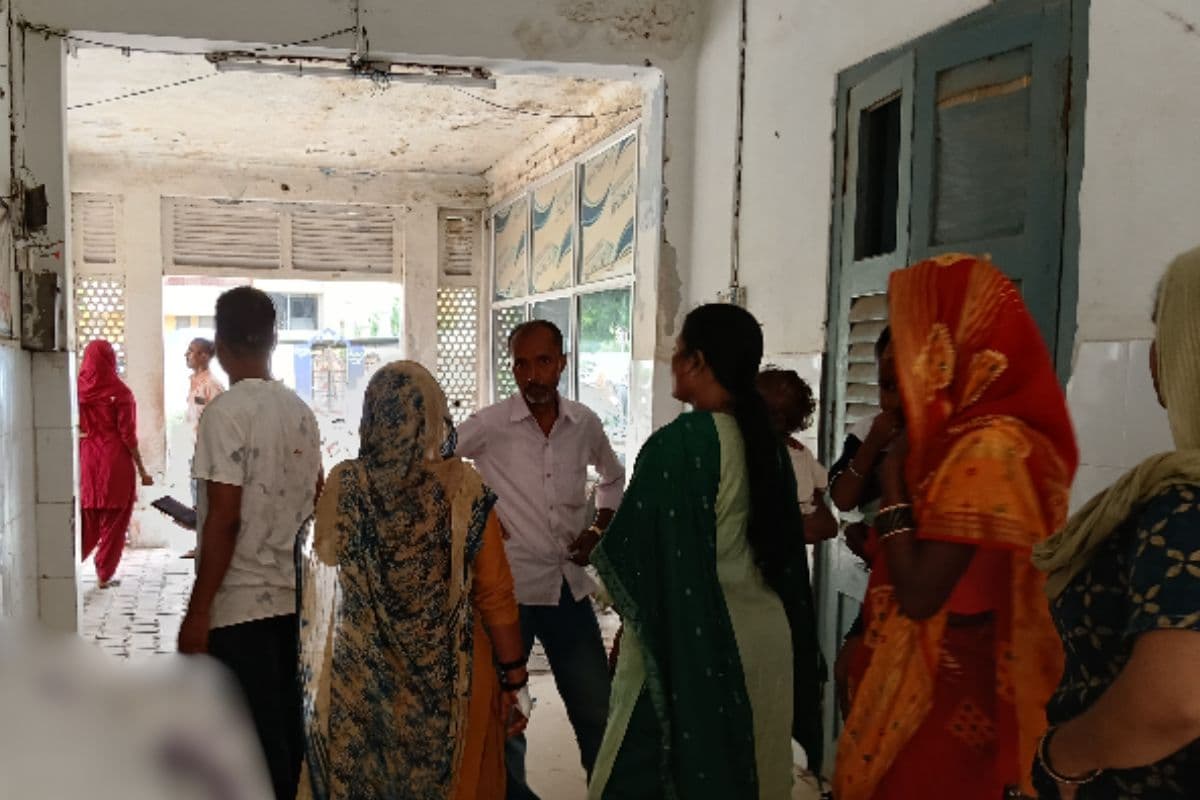 सावन की पहली सोमवारी पर बिहार में दर्दनाक हादसा: दो बहनों को सांप ने डसा, एक की मौत, दूसरे की हालत गंभीर