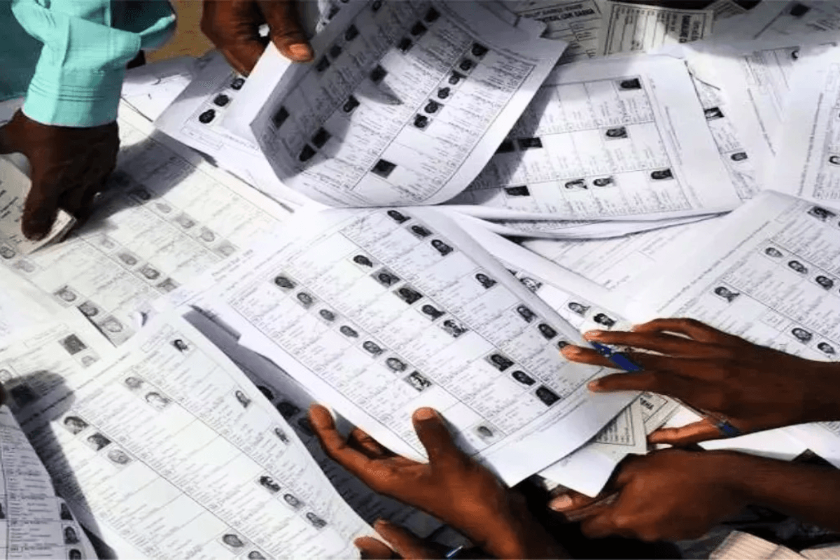 Bihar Election: 91 फीसदी वोटरों का फार्म जमा, बीएलओ फिर खटखटायेंगे गायब वोटरों के दरबाजे