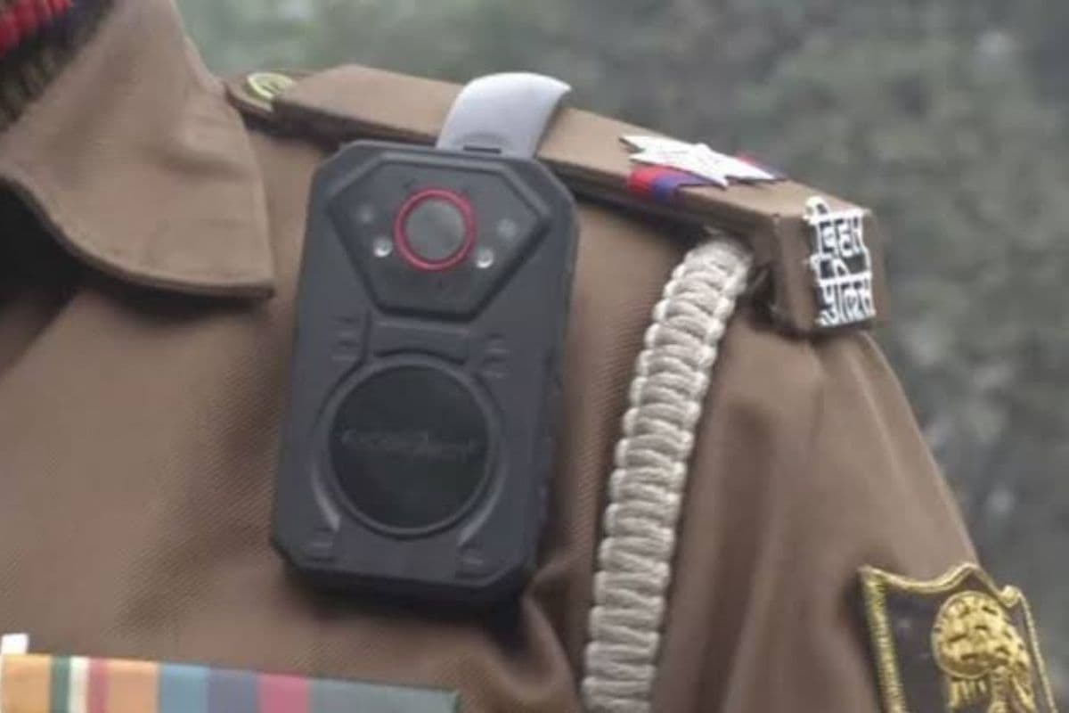 सावधान! बिहार में ट्रैफिक पुलिस वालों के वर्दी पर लगा होगा कैमरा, ये गलती की तो खुद कट जाएगा चालान