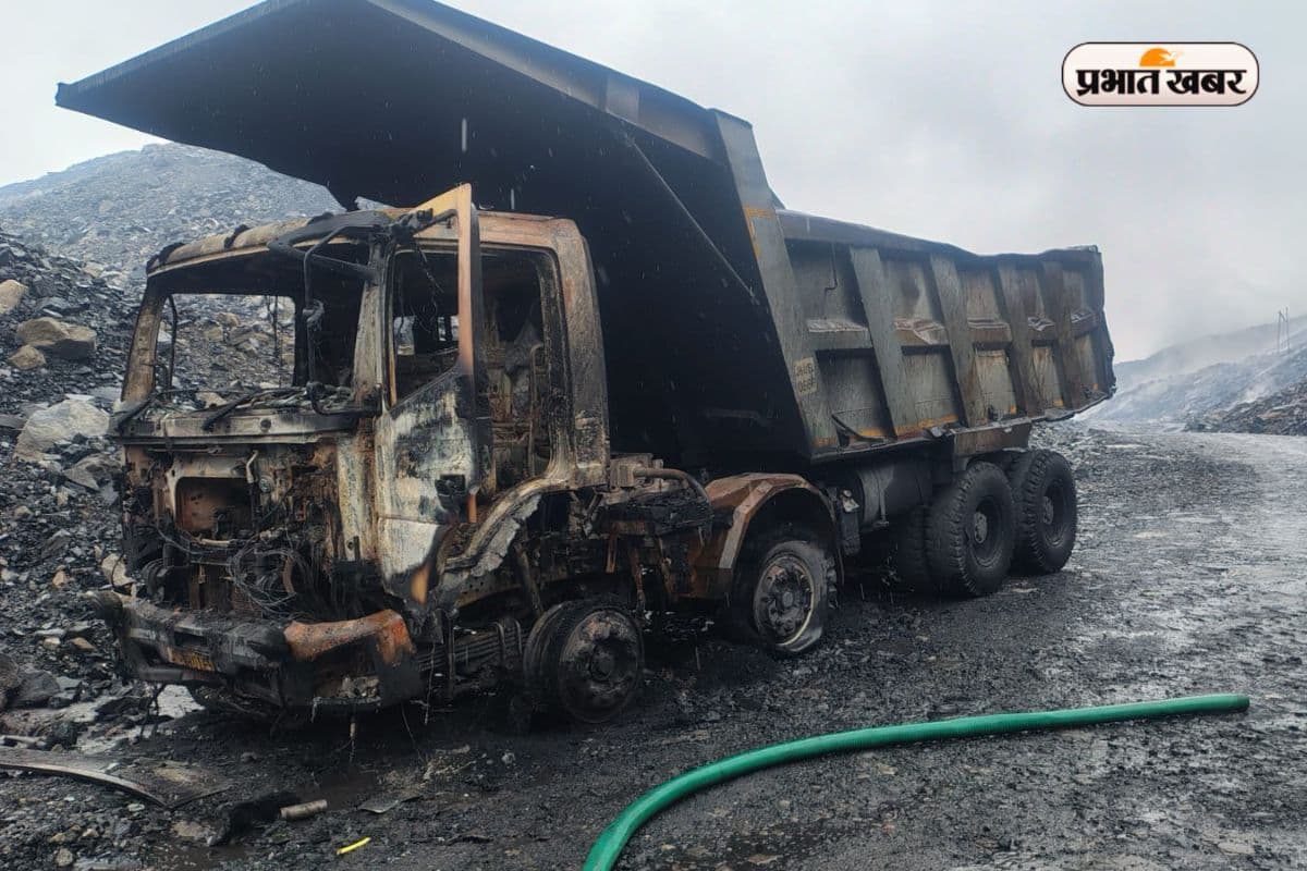 टीपीसी उग्रवादियों ने फूंके आरकेएस आउटसोर्सिंग कंपनी के 6 वाहन, पर्चा छोड़ दी धमकी