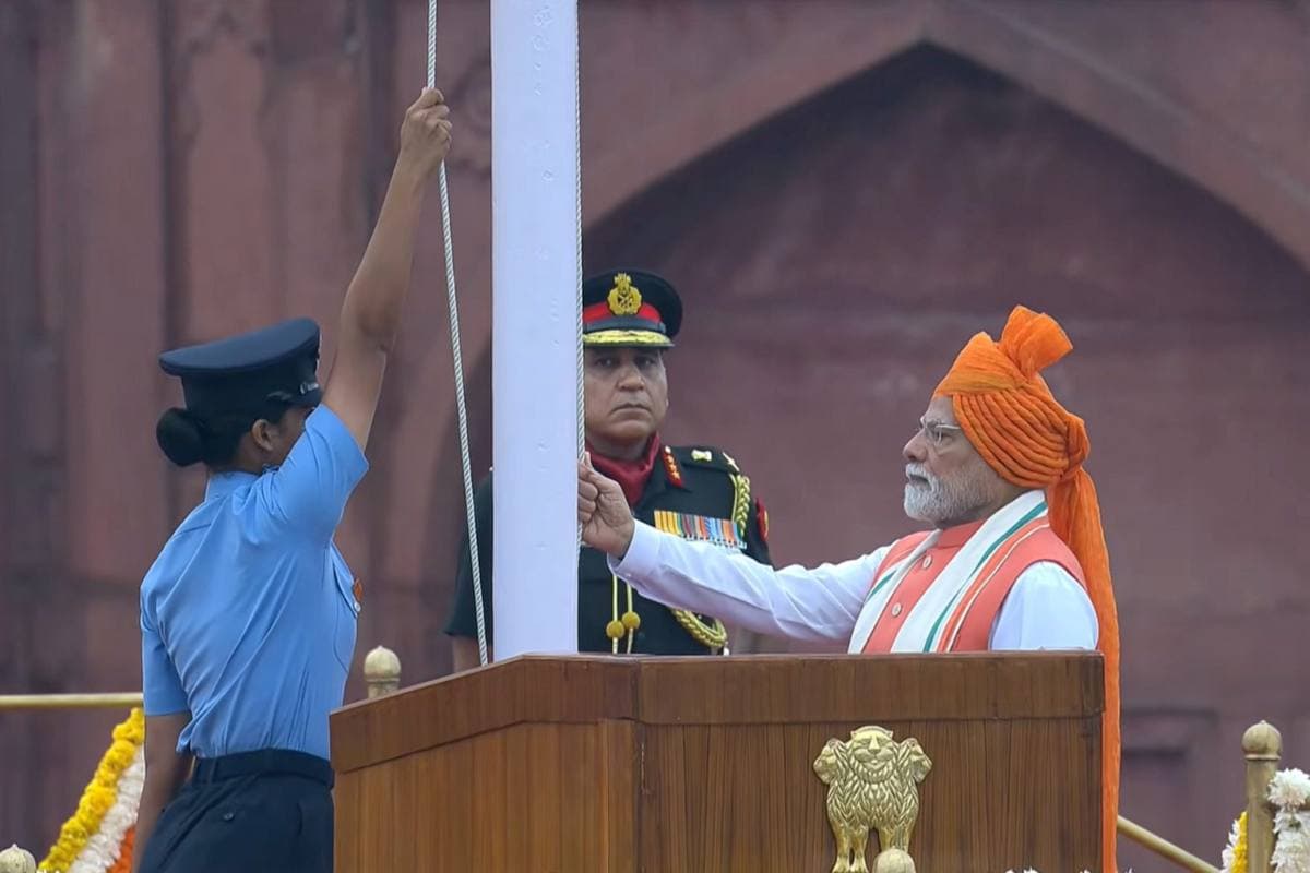 PM Rojgar Yojana: PM मोदी का स्वतंत्रता दिवस पर बड़ा ऐलान, युवाओं के लिए 1 लाख करोड़ की योजना शुरू