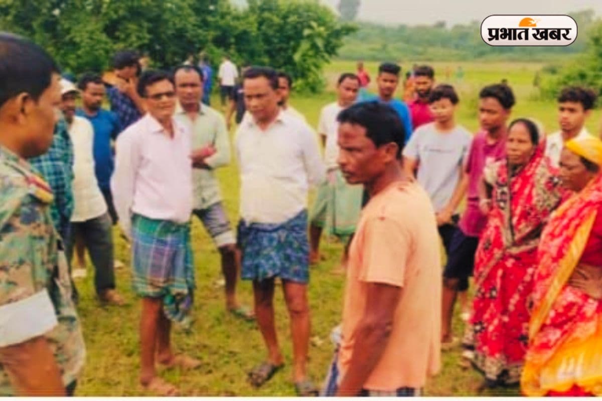 Suicide News: घर से भागी शादीशुदा युवती ने प्रेमी संग की आत्महत्या, जंगल में लटका मिला दोनों का शव