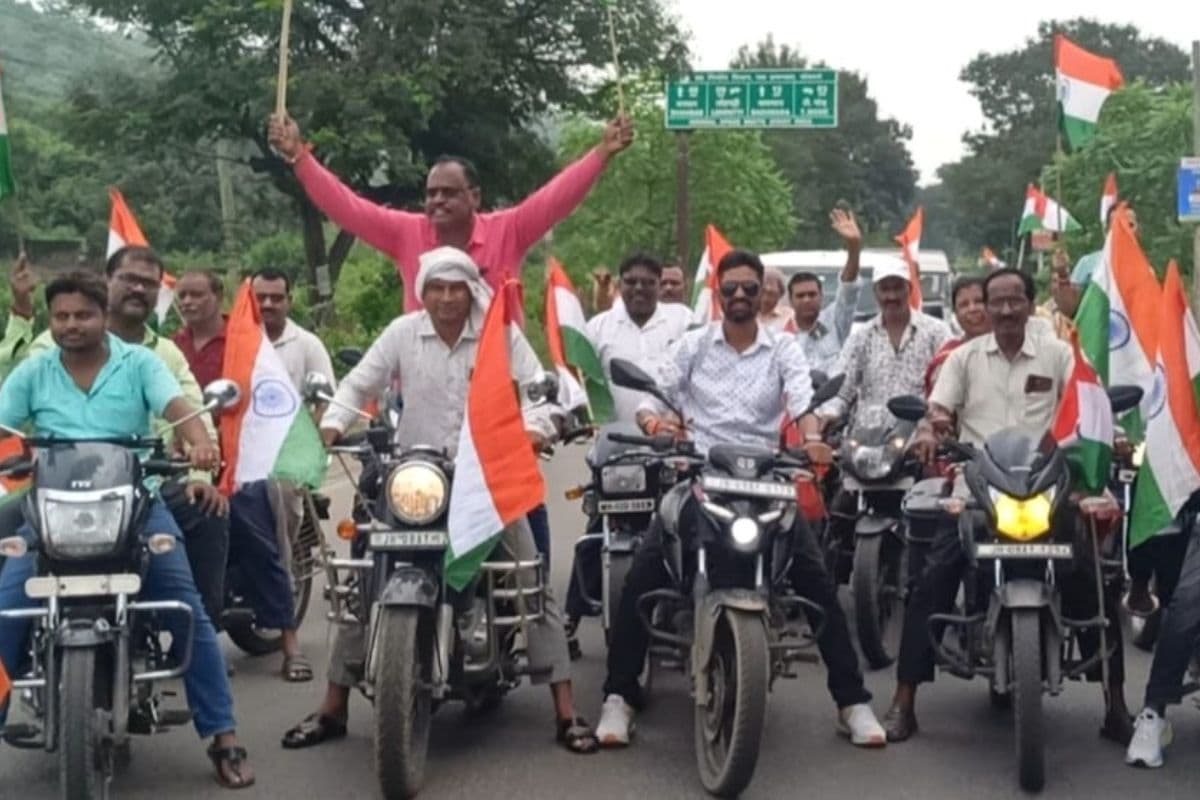 बोकारो में निकली तिरंगा यात्रा, स्वतंत्रता दिवस पर सभी घरों में तिरंगा लगाने की अपील