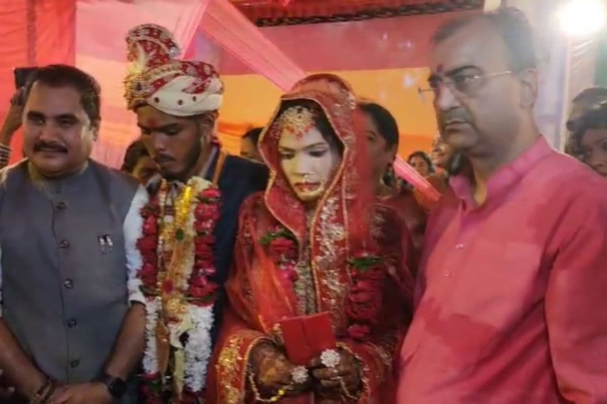 Bihar News: मंत्री मंगल पांडेय बेटी का कन्यादान कर हुए भावुक, बोले- ‘वर्षों पुरानी इच्छा पूरी हुई’, विपक्ष ने उठाए सवाल