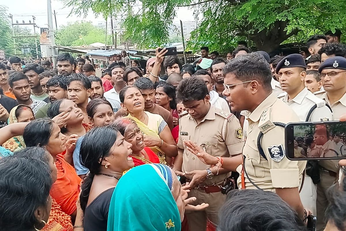 पटना में युवक को अगवा कर अपराधियों ने की हत्या, शव को नहर में फेंका, गुस्साए लोगों ने बीच सड़क पर खूब किया बवाल